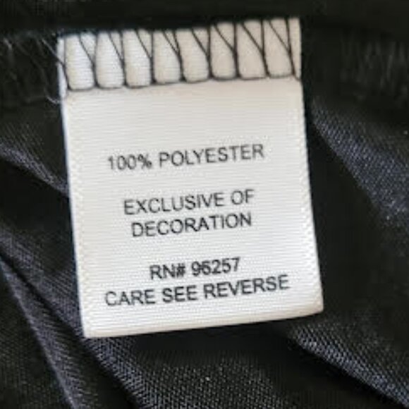 NWT Studio Y (Maurices) Sleeveless silky flowy women's top - Size: Large - Picture 8 of 9